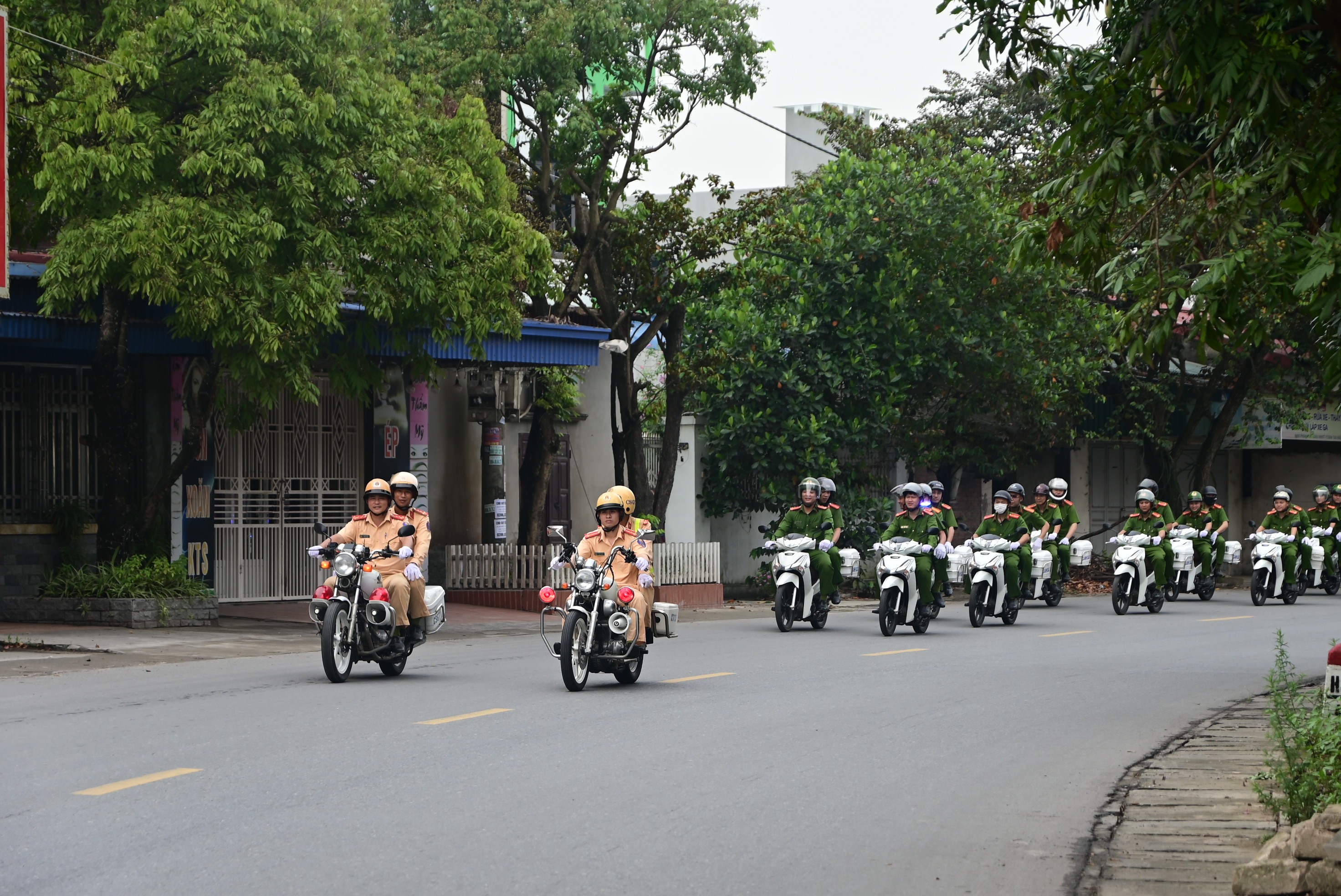 Tăng cường sự lãnh đạo của Đảng đối với công tác bảo đảm trật tự, an toàn giao thông trong tình hình mới